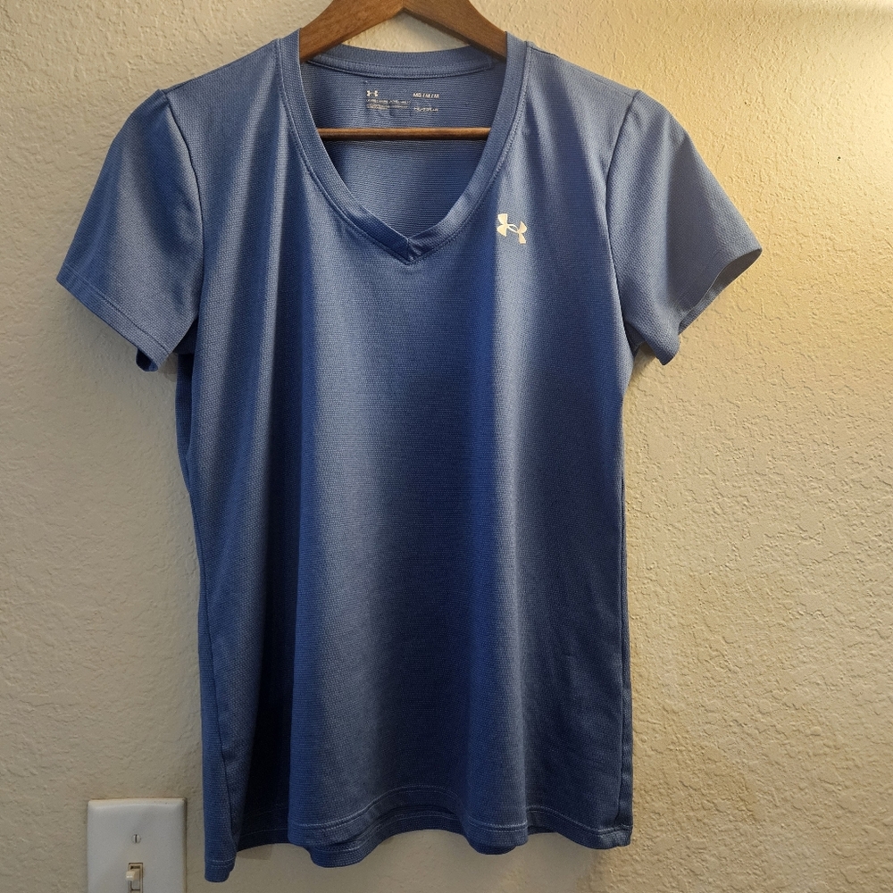 Under Armour HeatGear T-Shirt Womens Size Medium Blue Loose Fit Athletic Tee